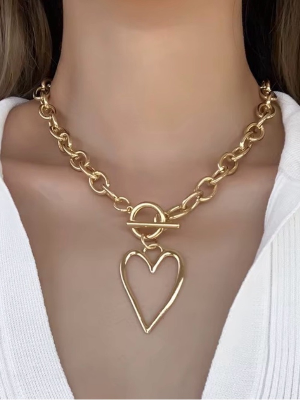 NWT Gold Heart Toggle Necklace - Women Jewelry